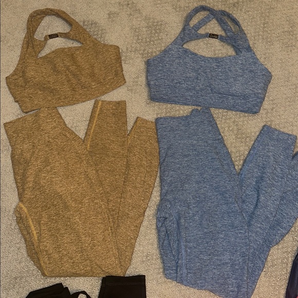 7pc Bombshell Sportswear Leggings/ Sports Bras in Multiple Colors - Picture 2 of 8